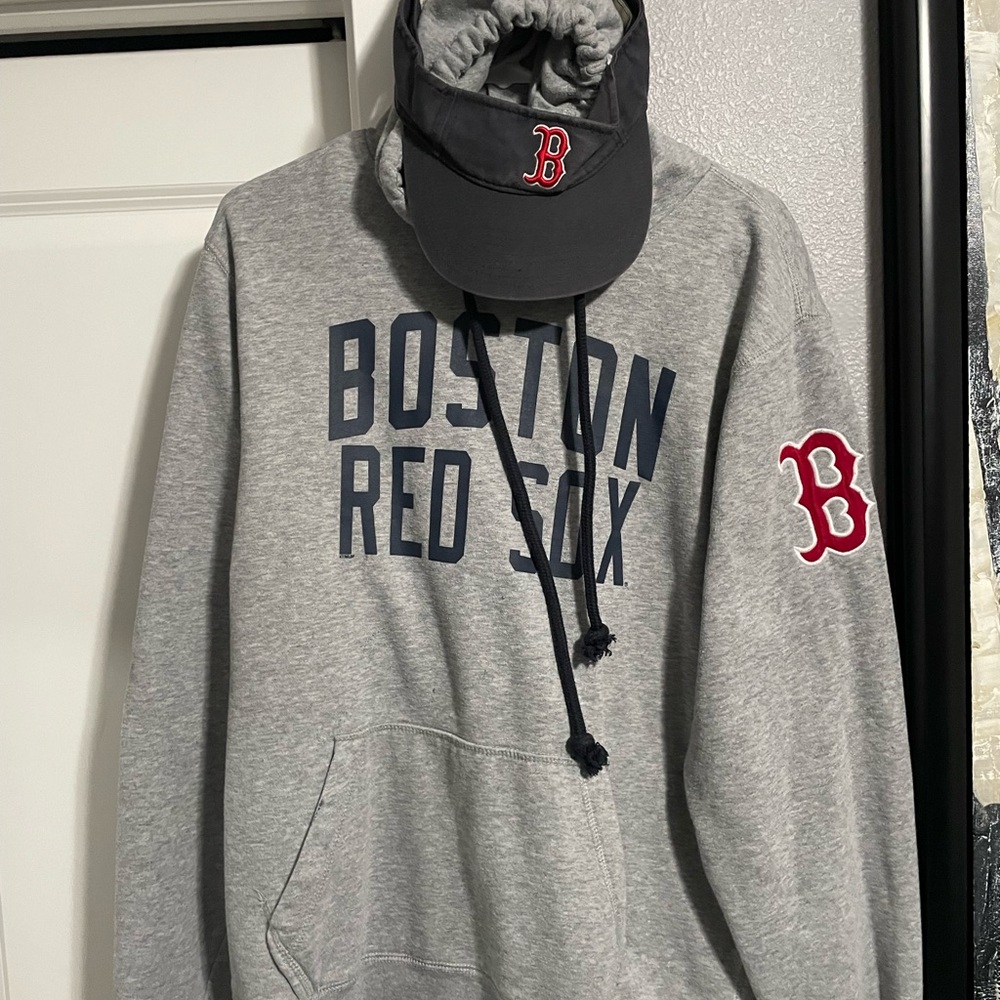 47 Boston Red Sox Gray Hoodie, Visor Included